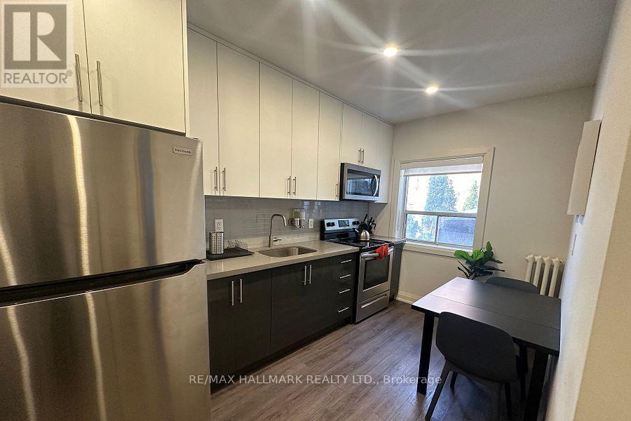 4 - 595 St Clair Avenue W, Toronto, Ontario  M6C 1A3 - Photo 3 - C13743464