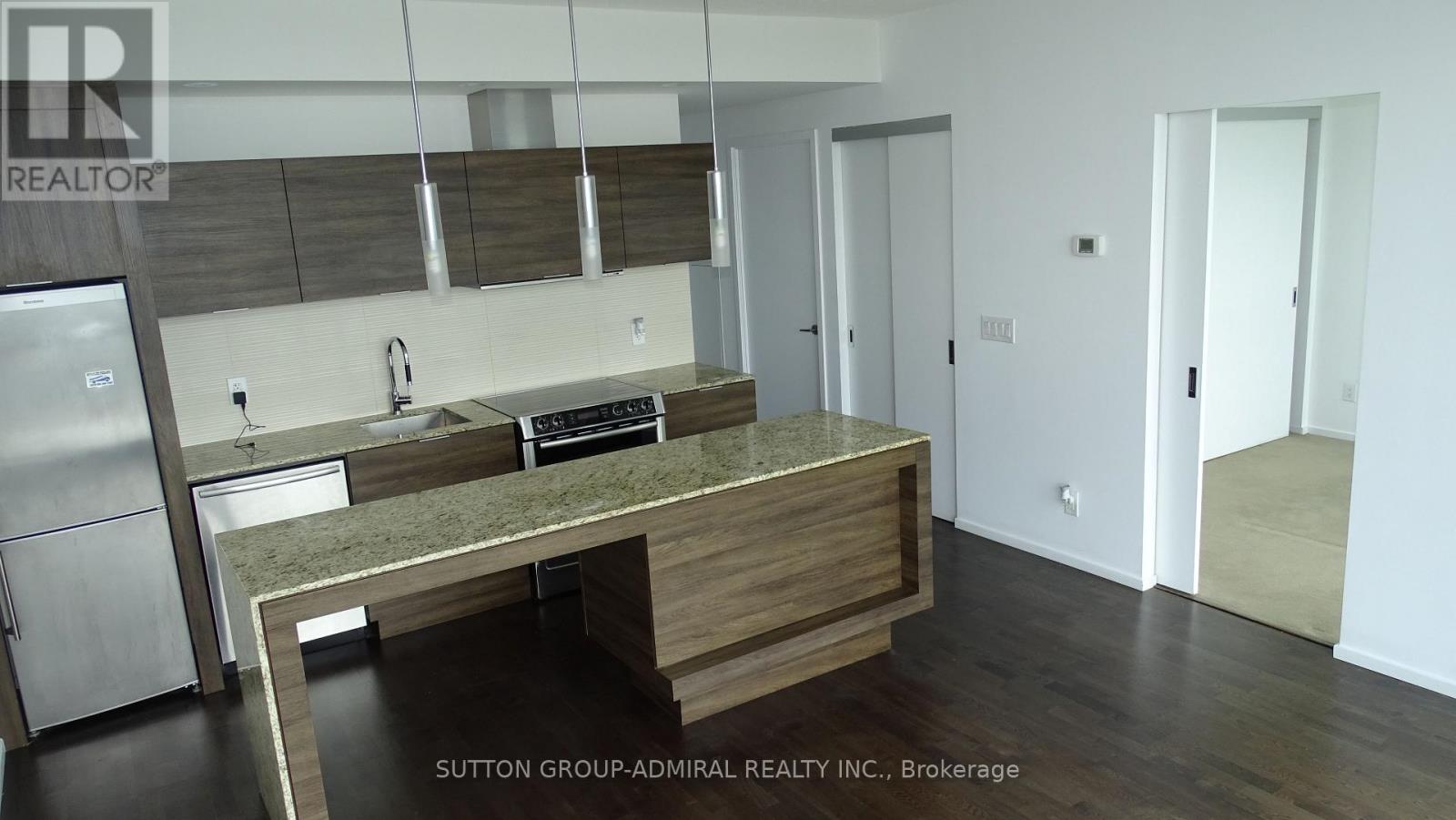 2508 - 8 Charlotte Street, Toronto, Ontario  M5V 0K4 - Photo 3 - C13743480