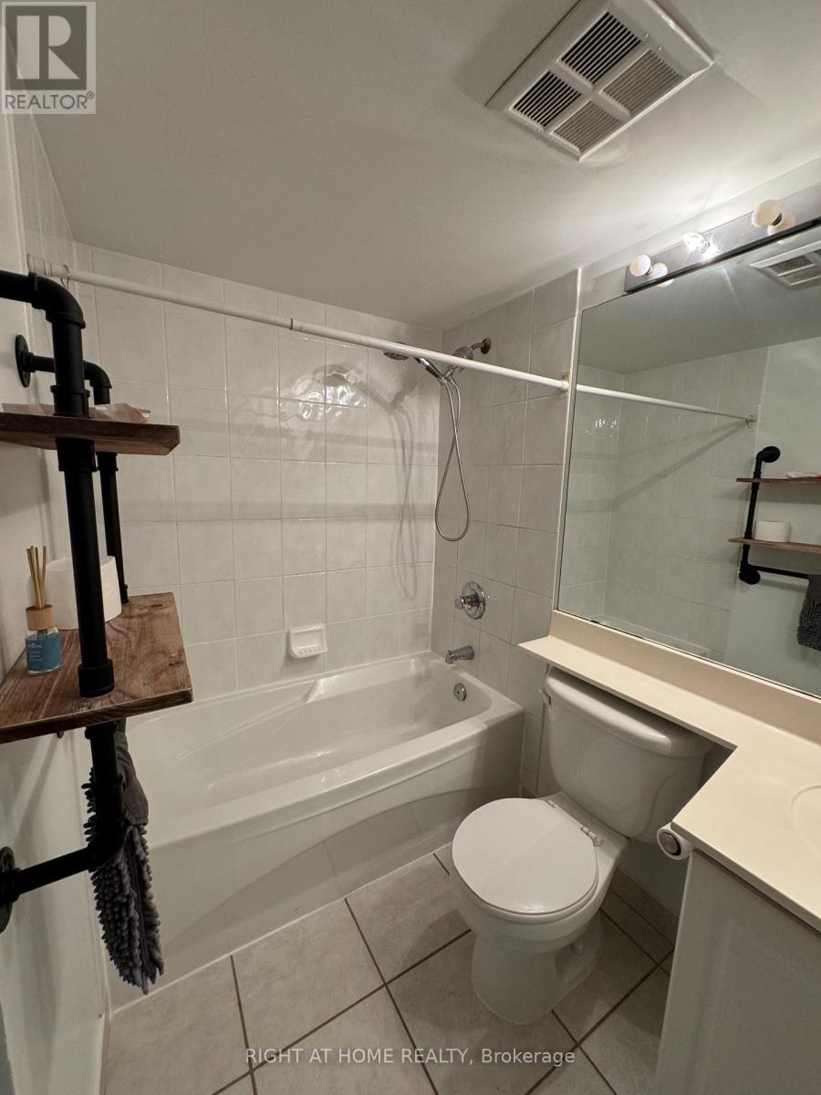153 Beecroft Road, Toronto, Ontario M2N 7C5 - Photo 6 - C13743484