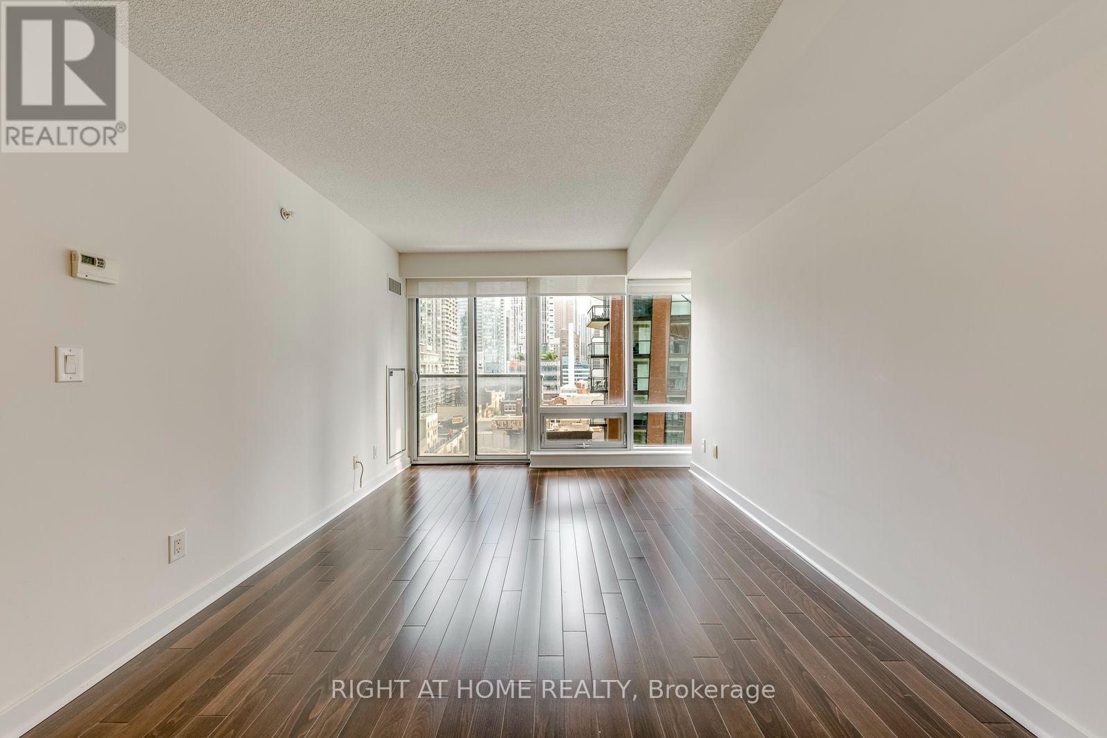 1306 - 295 Adelaide Street W, Toronto (Waterfront Communities), Ontario  M5V 0L4 - Photo 14 - C13743490
