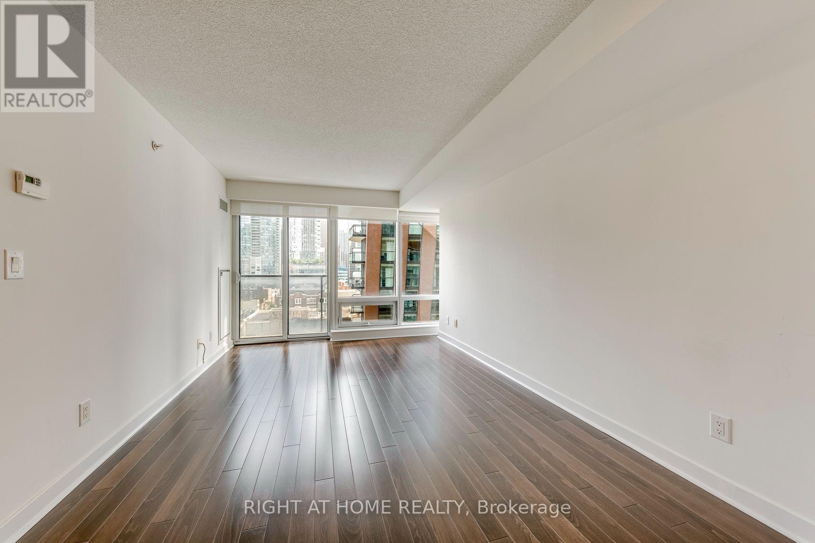 1306 - 295 Adelaide Street W, Toronto (Waterfront Communities), Ontario  M5V 0L4 - Photo 15 - C13743490