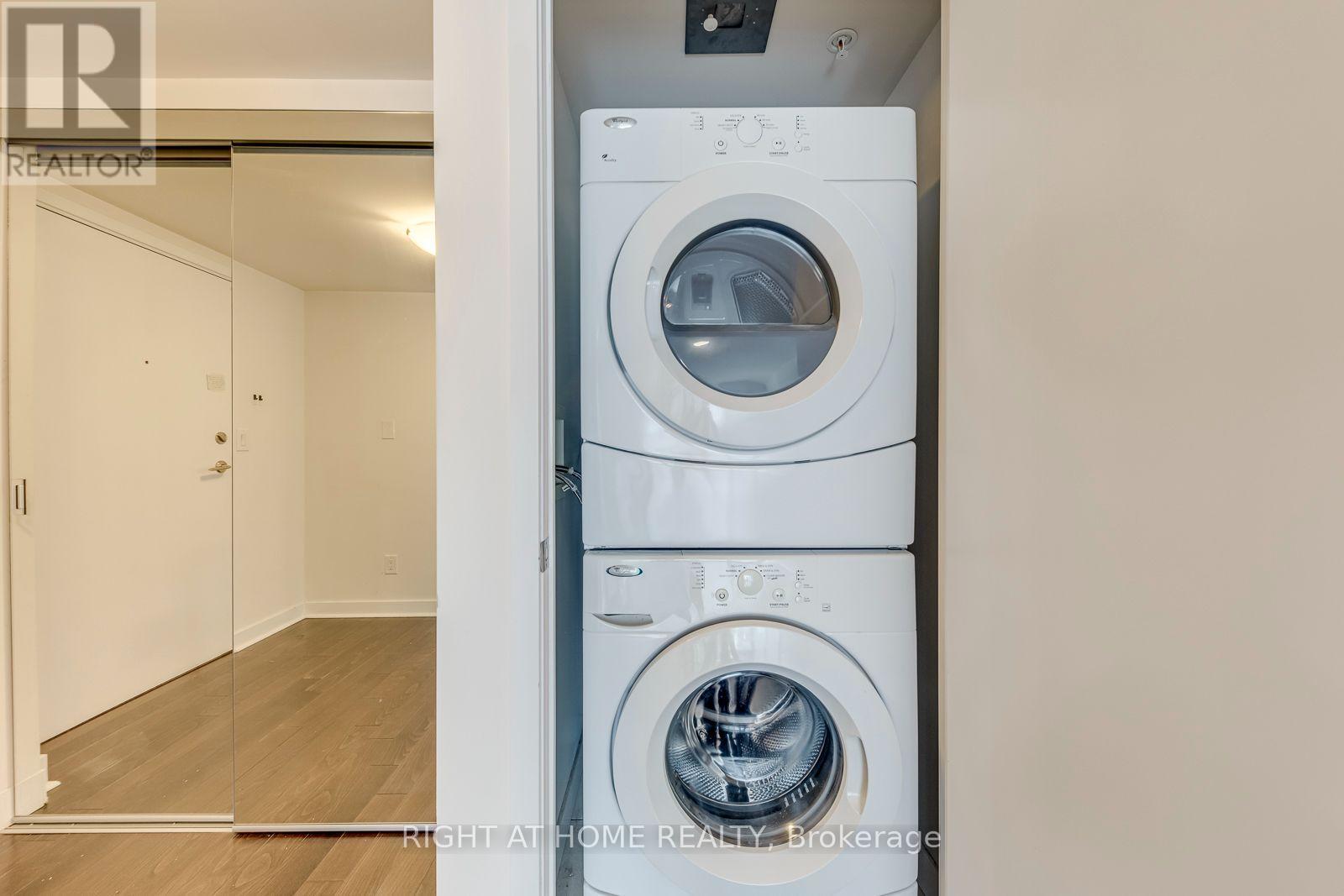 1306 - 295 Adelaide Street W, Toronto (Waterfront Communities), Ontario  M5V 0L4 - Photo 26 - C13743490