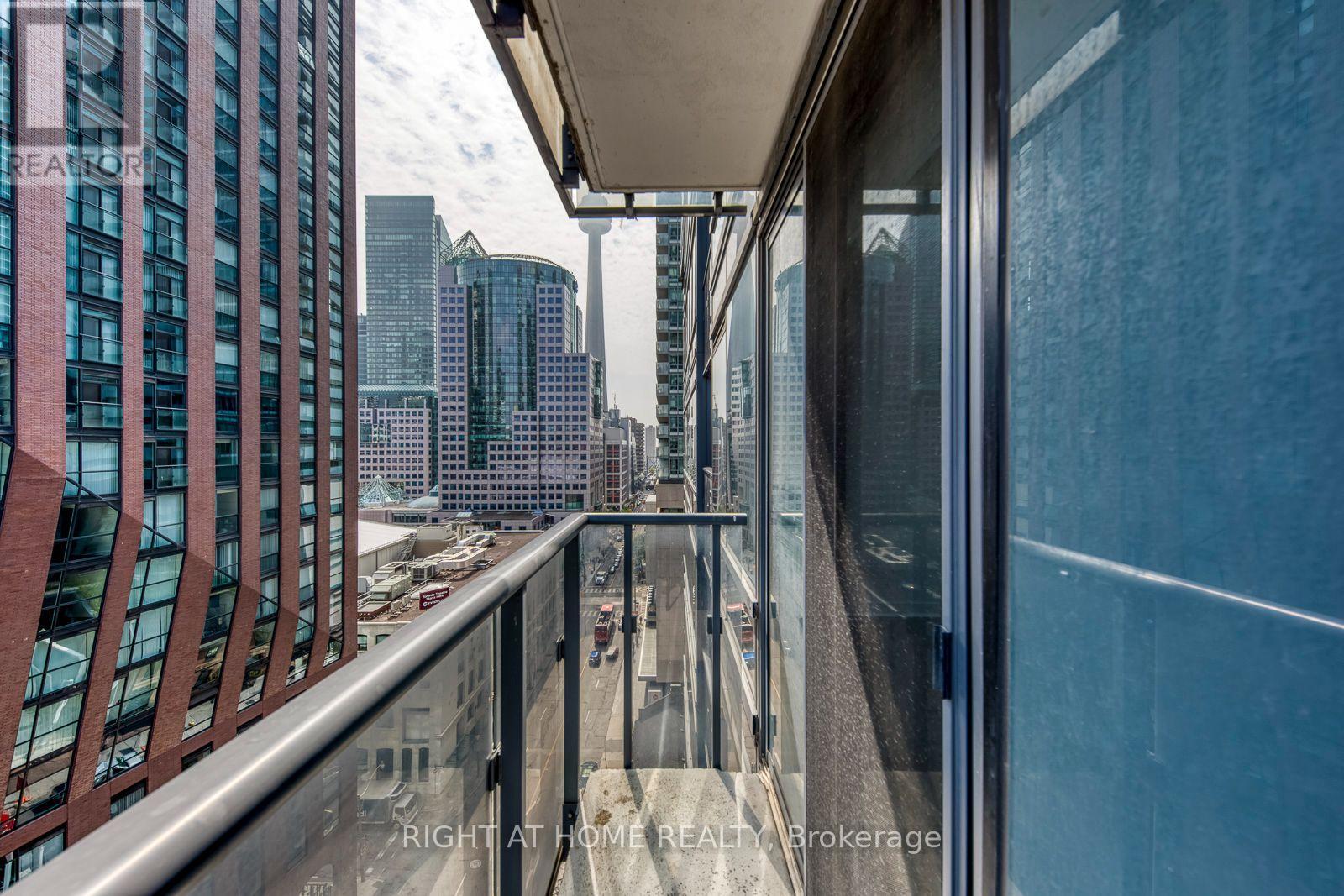 1306 - 295 Adelaide Street W, Toronto (Waterfront Communities), Ontario  M5V 0L4 - Photo 27 - C13743490