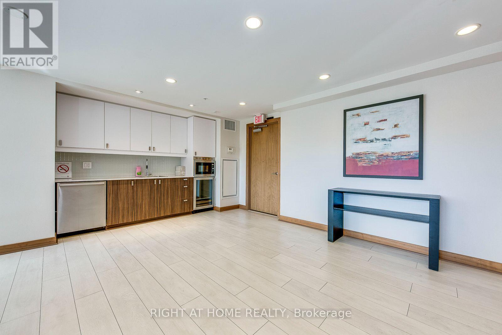 1306 - 295 Adelaide Street W, Toronto (Waterfront Communities), Ontario  M5V 0L4 - Photo 33 - C13743490