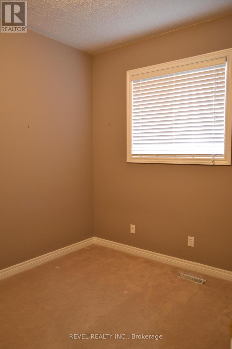 45 Tunney Place, Whitby, Ontario  L1M 2G5 - Photo 19 - E13743468