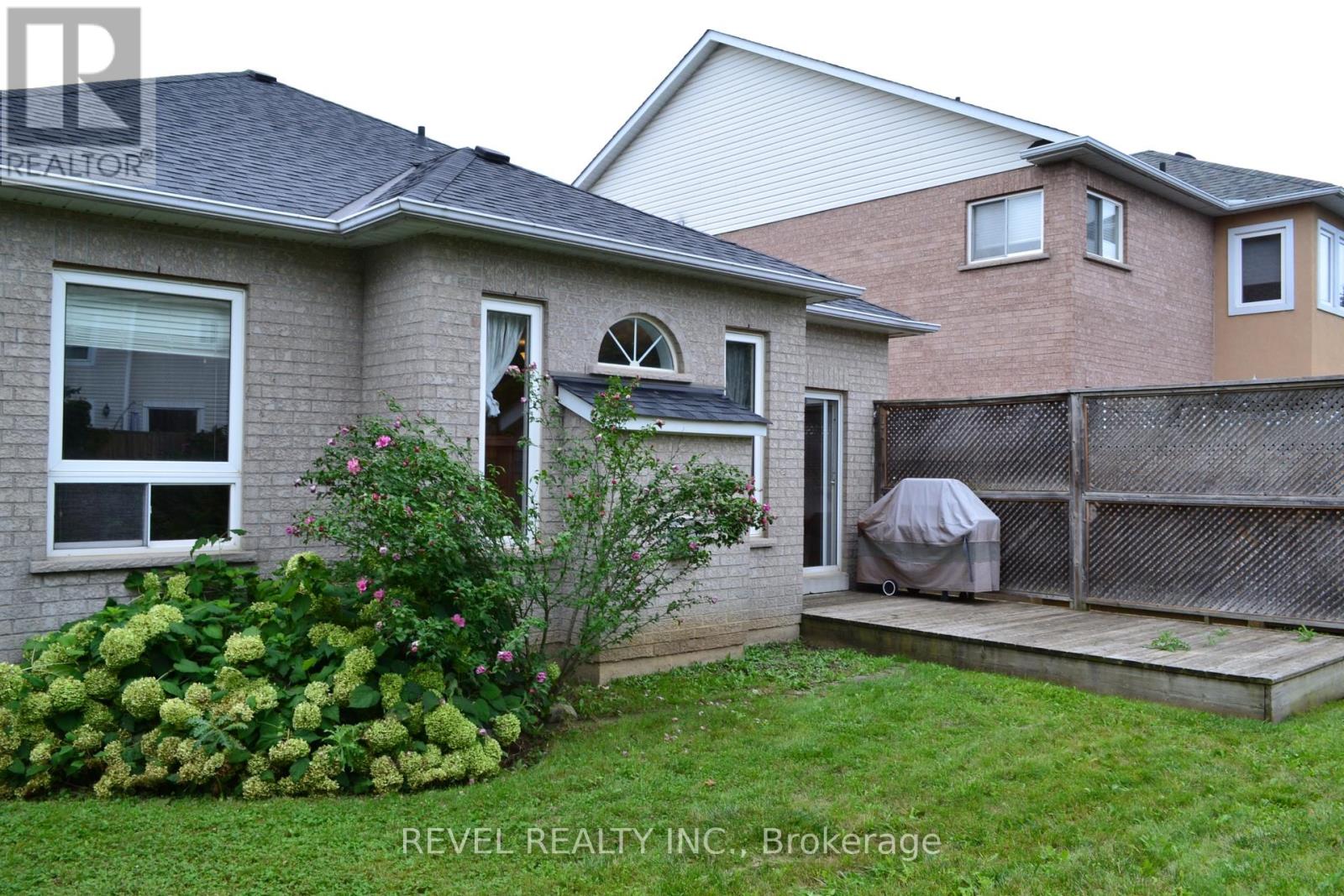 45 Tunney Place, Whitby, Ontario  L1M 2G5 - Photo 38 - E13743468