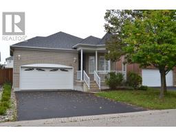 45 TUNNEY PLACE, Whitby, Ontario