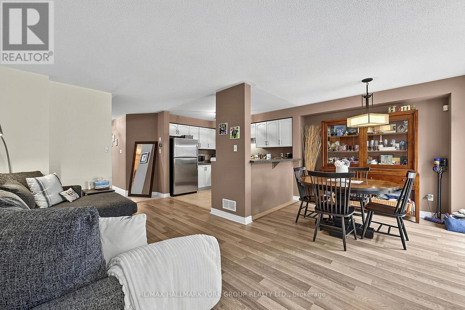 620 Bondi Avenue, Newmarket (Gorham-College Manor), Ontario  L3Y 8S8 - Photo 15 - N13743462