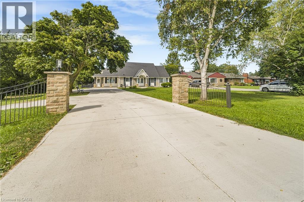 8793 Thorold Stone Road, Niagara Falls, Ontario  L2H 0V9 - Photo 3 - 40860563