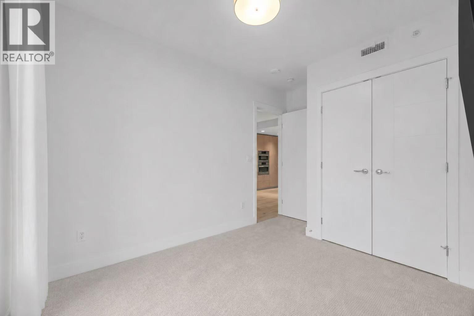 405 2785 Library Lane, North Vancouver, British Columbia  V7J 0C3 - Photo 11 - R3160399