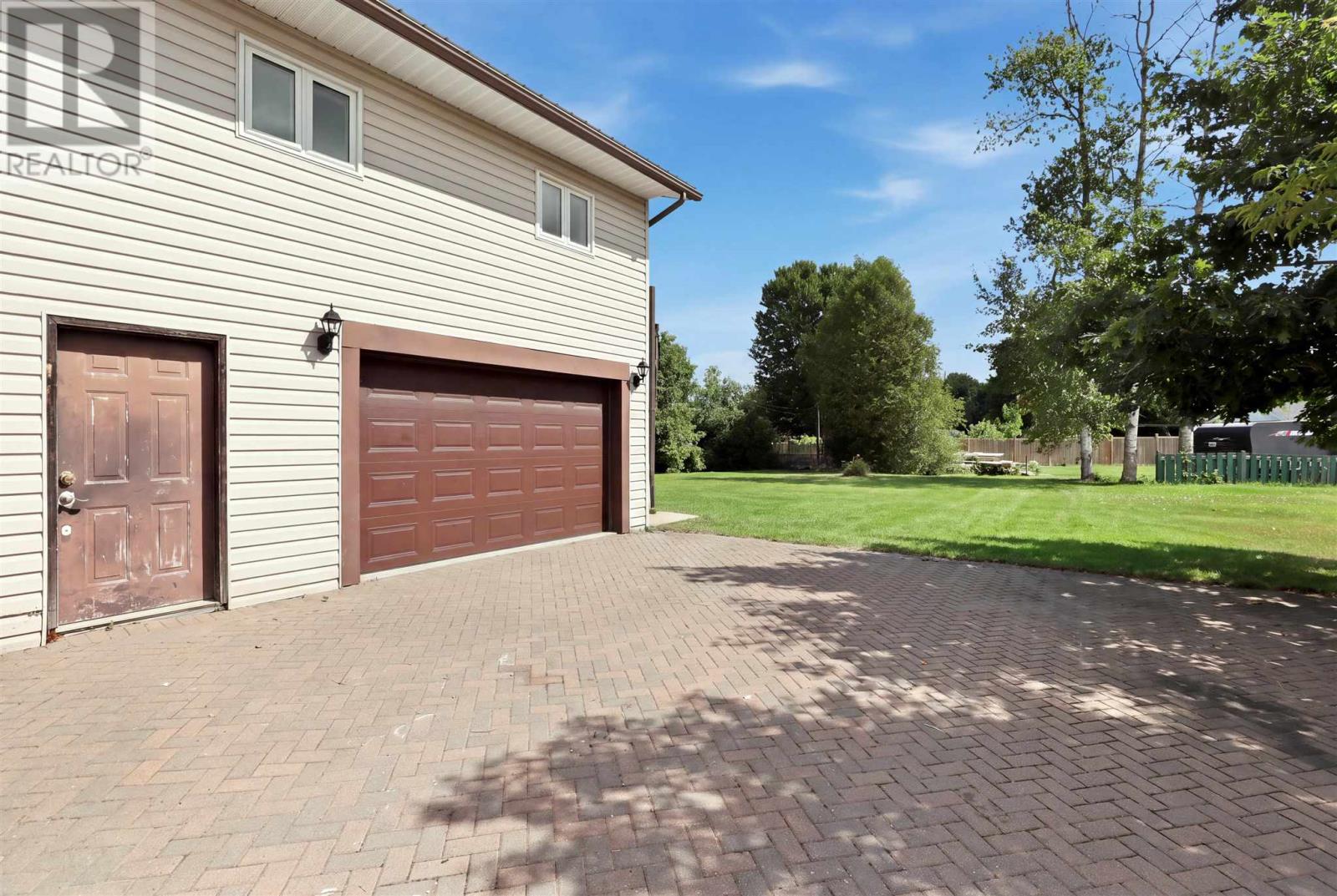 30 Adeline Undefined, Sault Ste. Marie, Ontario P6B 5M4 - Photo 4 - SM262405