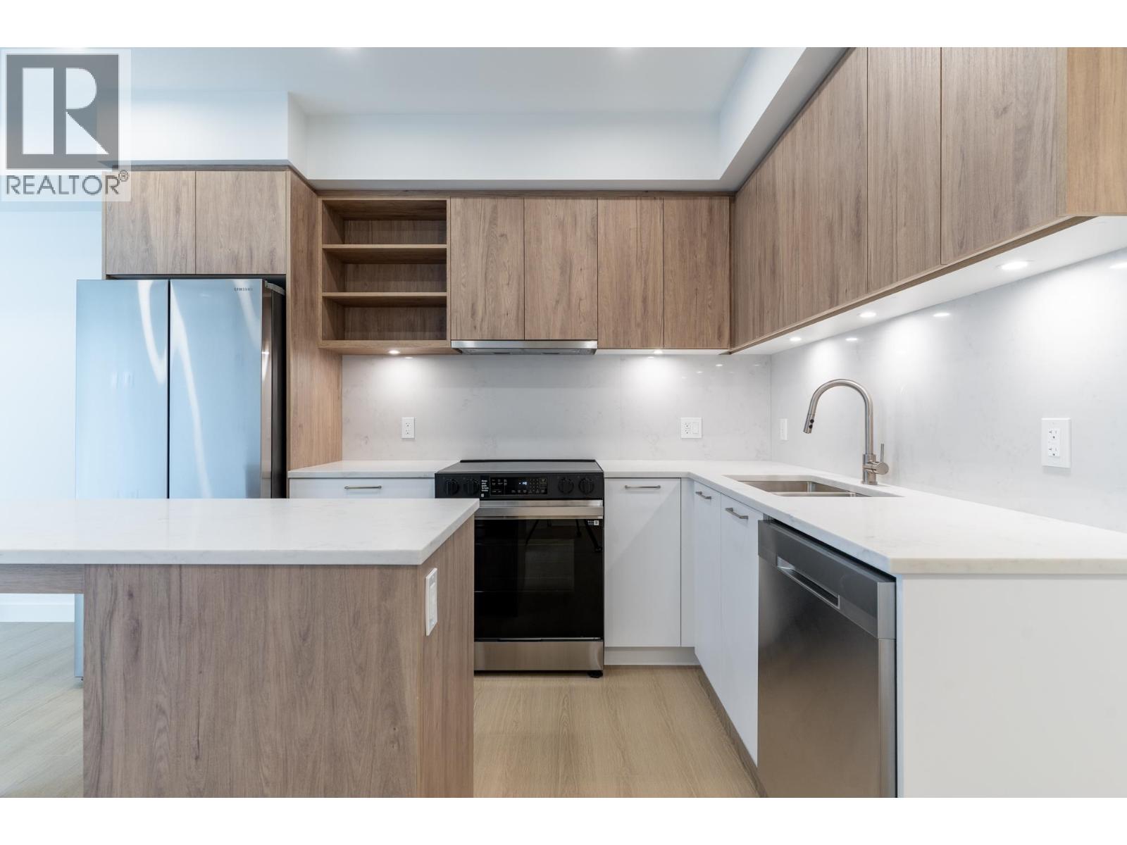 421 82 First Street, New Westminster, British Columbia  V3L 0L8 - Photo 6 - R3161470