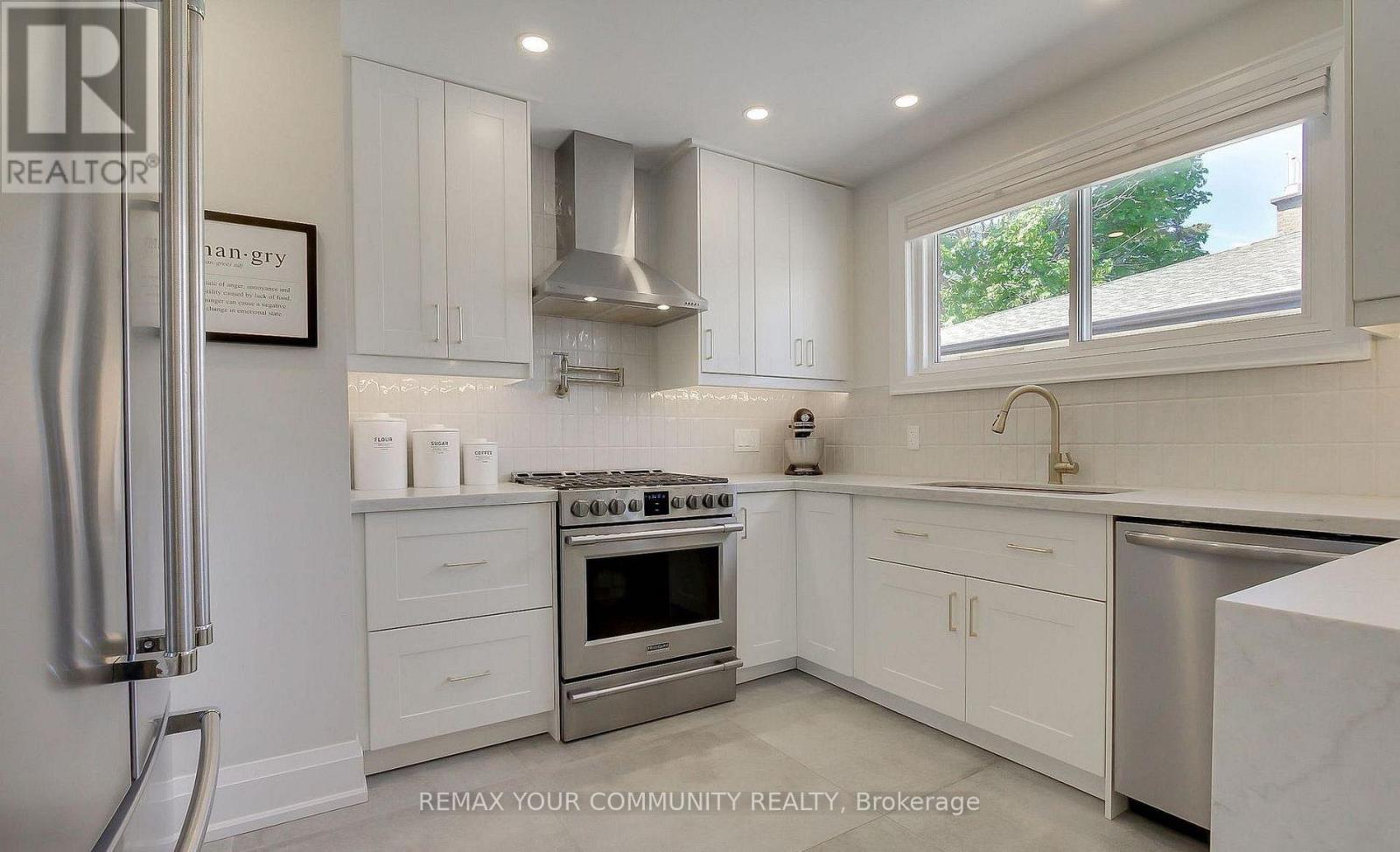 Main Floor W/o Basement - 67 Davis Road, Aurora, Ontario L4G 2B4 - Photo 15 - N13743524