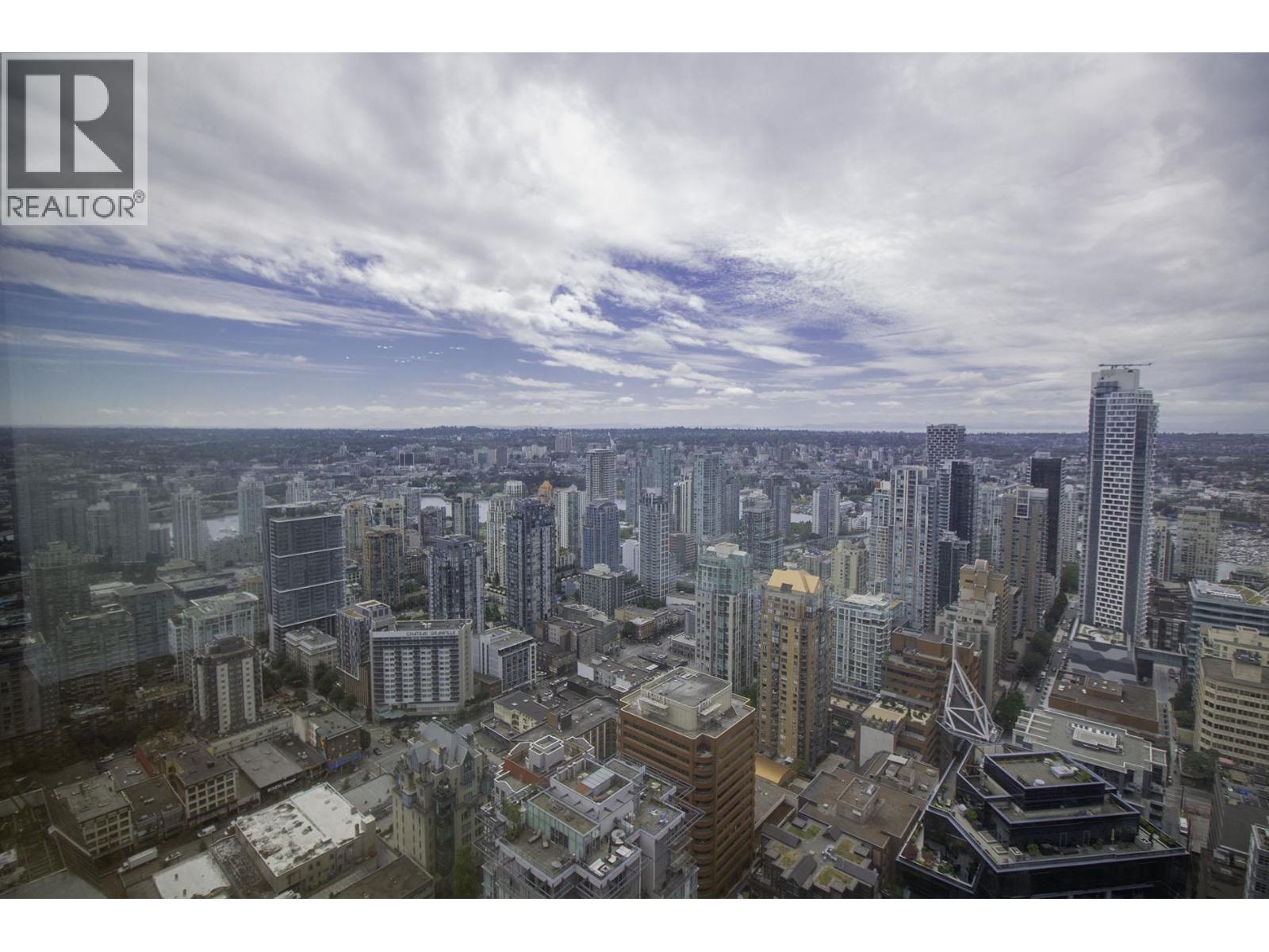 2002 1289 Hornby Street, Vancouver, British Columbia  V6Z 0G7 - Photo 2 - R3161468