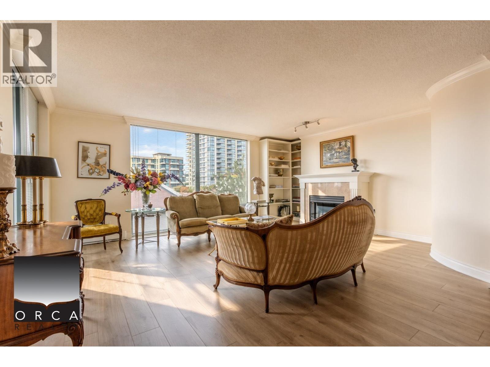 506 8 Laguna Court, New Westminster, British Columbia  V3M 6M6 - Photo 2 - R3161481