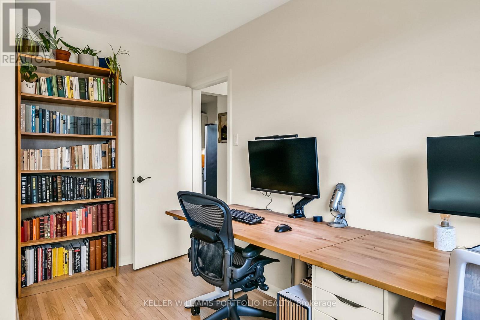 88 Sabrina Dr Drive, Toronto, Ontario  M9R 2J9 - Photo 16 - W13743526