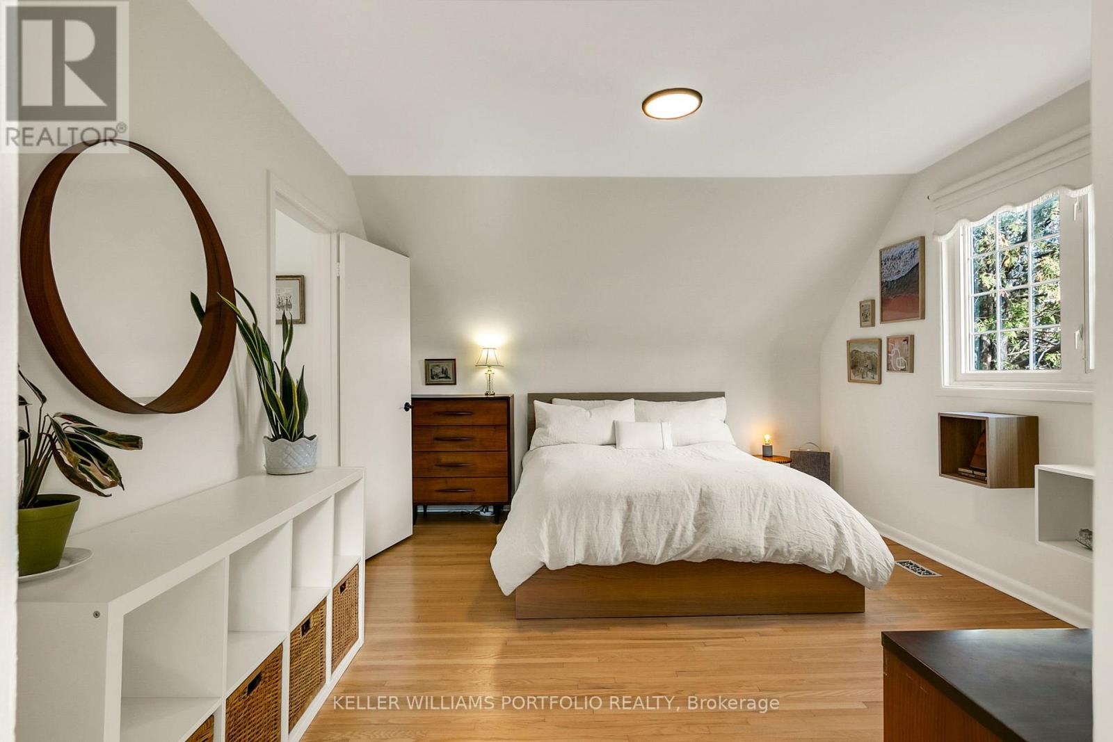 88 Sabrina Dr Drive, Toronto, Ontario  M9R 2J9 - Photo 18 - W13743526