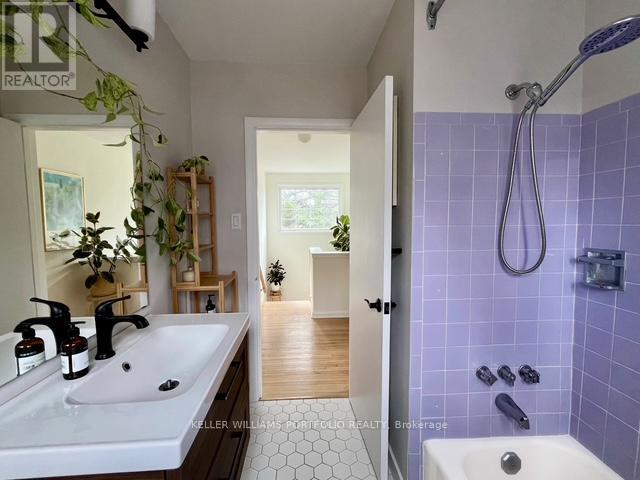 88 Sabrina Dr Drive, Toronto, Ontario  M9R 2J9 - Photo 26 - W13743526
