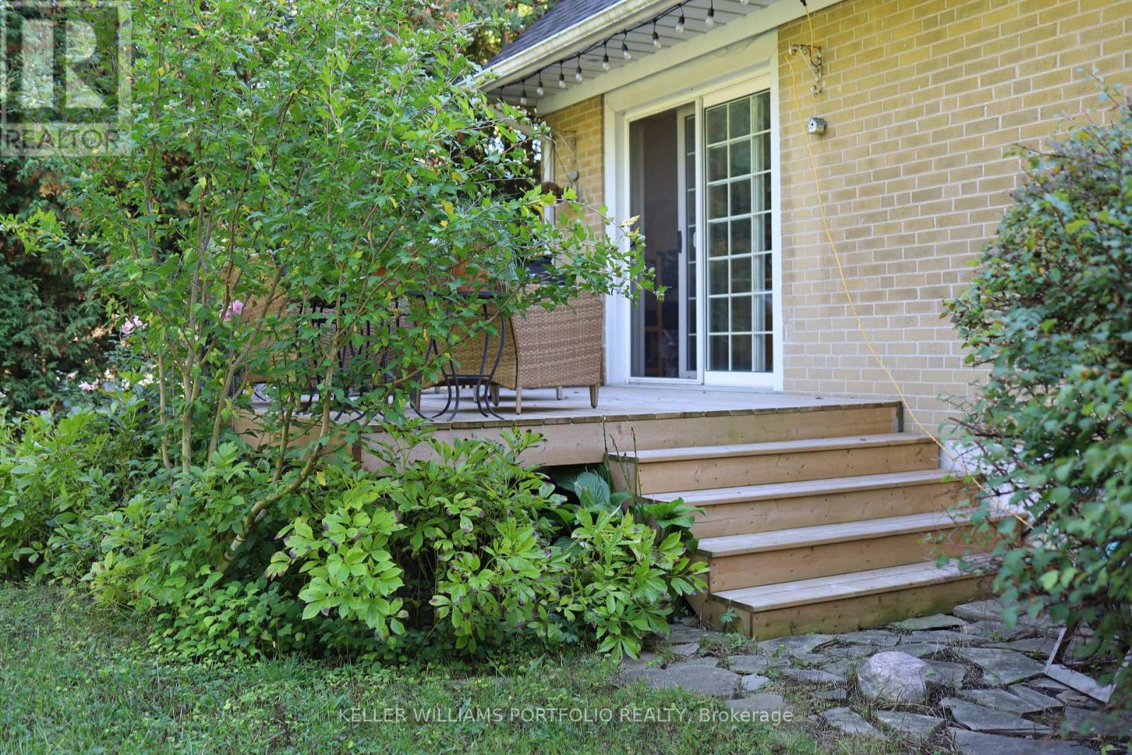88 Sabrina Dr Drive, Toronto, Ontario  M9R 2J9 - Photo 31 - W13743526