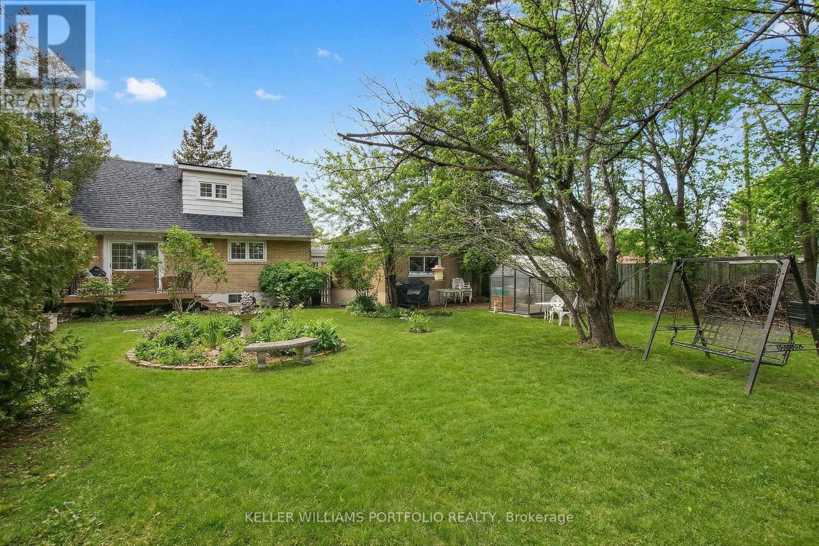 88 Sabrina Dr Drive, Toronto, Ontario  M9R 2J9 - Photo 36 - W13743526