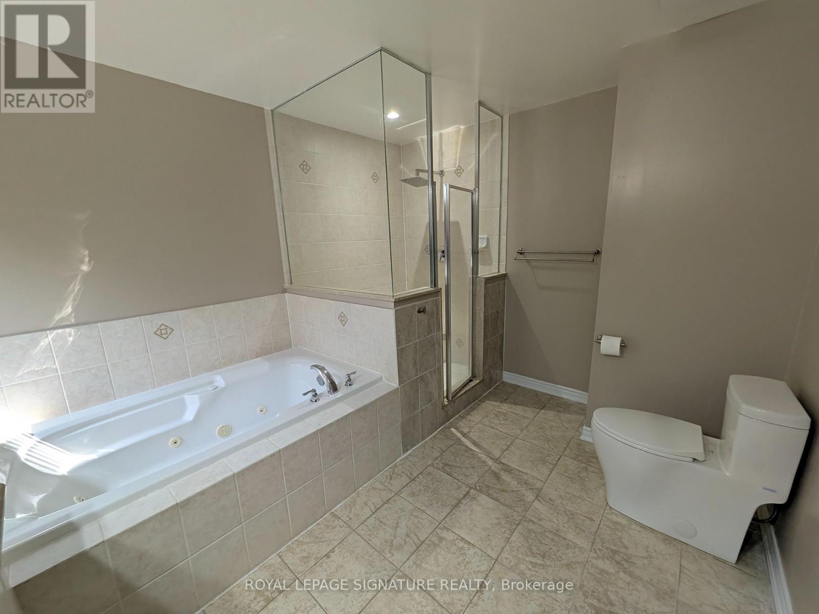 Unknown Address, ,    - Photo 42 - N13742228