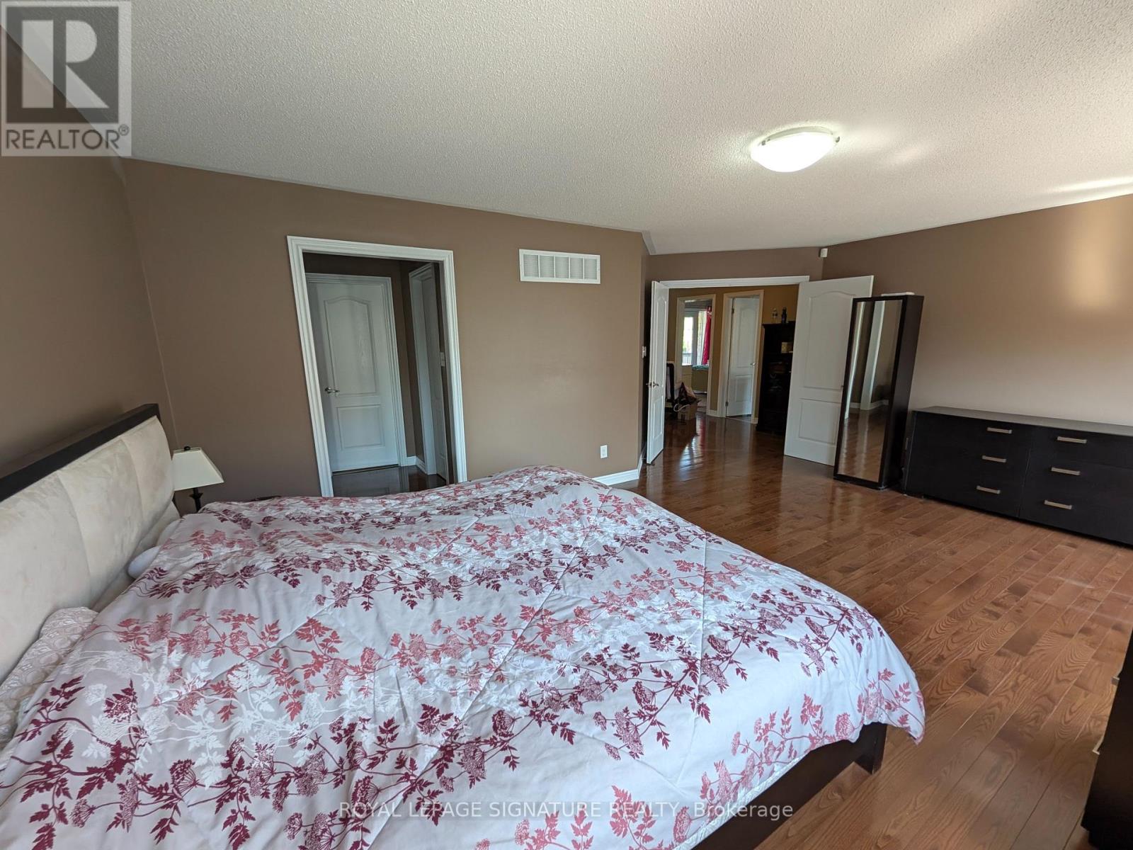 Unknown Address, ,    - Photo 38 - N13742228