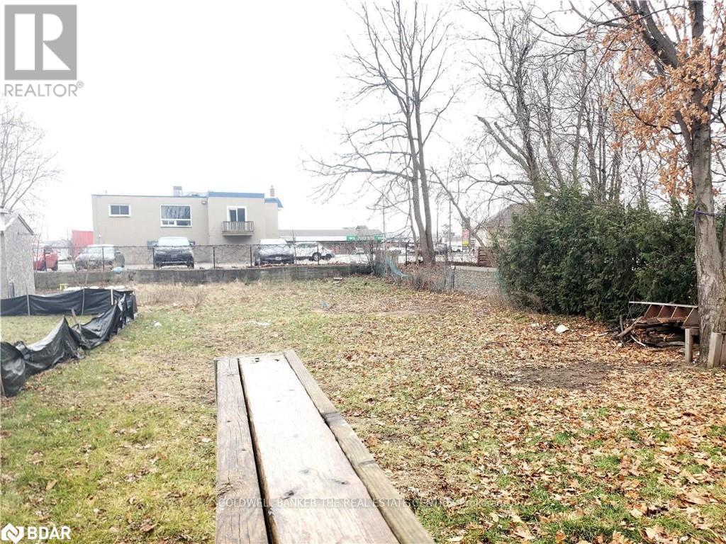 119a Henry Street, Barrie, Ontario  L4N 1E2 - Photo 2 - S13743554