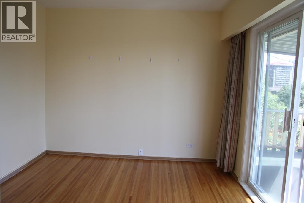 4772 Ridgelawn Drive, Burnaby, British Columbia  V5C 3Y2 - Photo 10 - R3161428
