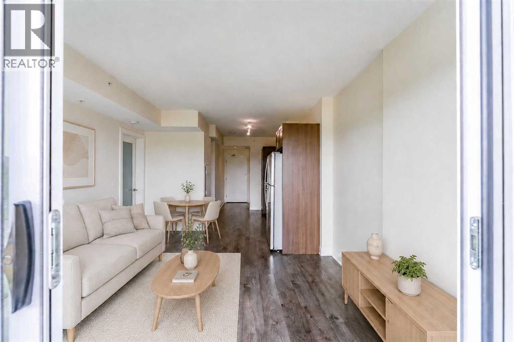 511, 30 Brentwood Common Nw, Calgary, Alberta  T2L 2L8 - Photo 2 - A2333213