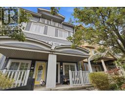 78 WOODBINE AVENUE, Toronto, Ontario