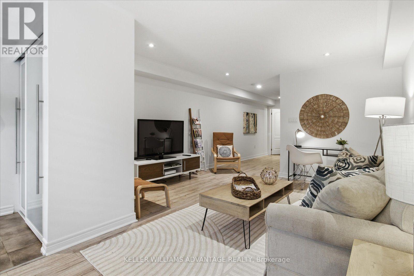 78 Woodbine Avenue, Toronto, Ontario M4L 2A2 - Photo 5 - E13742328