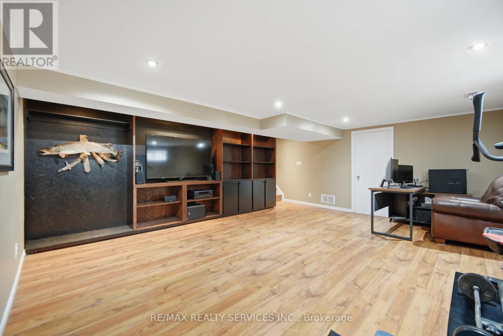 43 Melville Crescent, Brampton, Ontario  L6W 2S3 - Photo 34 - W13743404