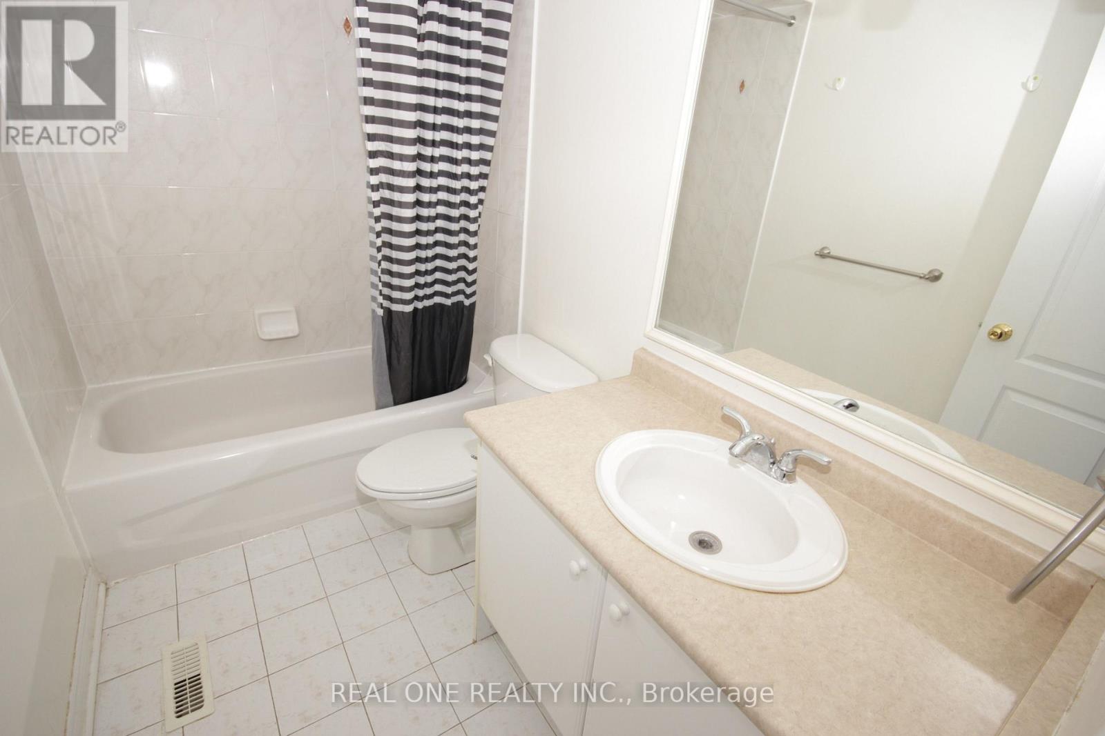 15 Azalea Gate Way, Markham, Ontario  L3T 7T9 - Photo 18 - N13741330