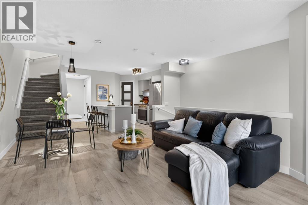 241 Mckenzie Towne Lane Se, Calgary, Alberta  T2Z 0C3 - Photo 2 - A2341919
