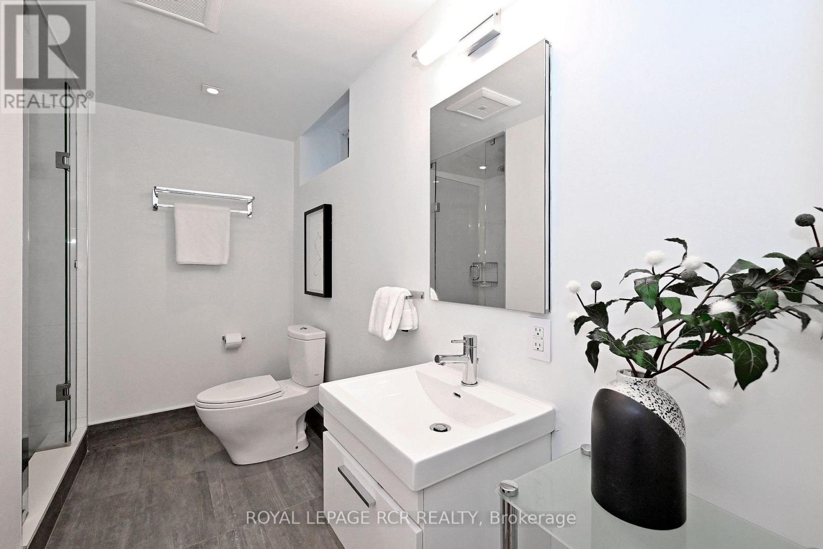214 Briar Hill Avenue, Toronto, Ontario M4R 1J2 - Photo 34 - C13741056