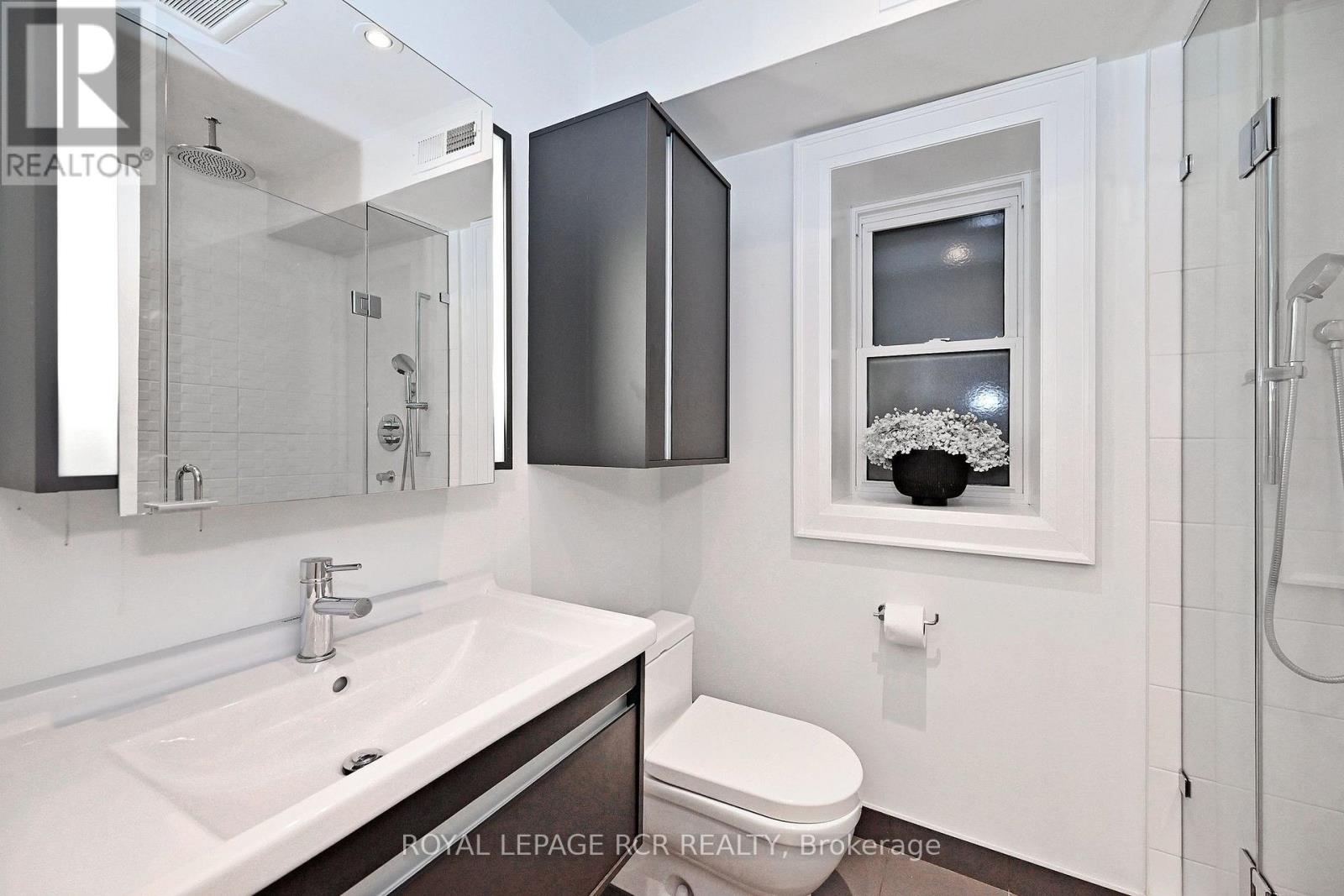 214 Briar Hill Avenue, Toronto, Ontario M4R 1J2 - Photo 28 - C13741056