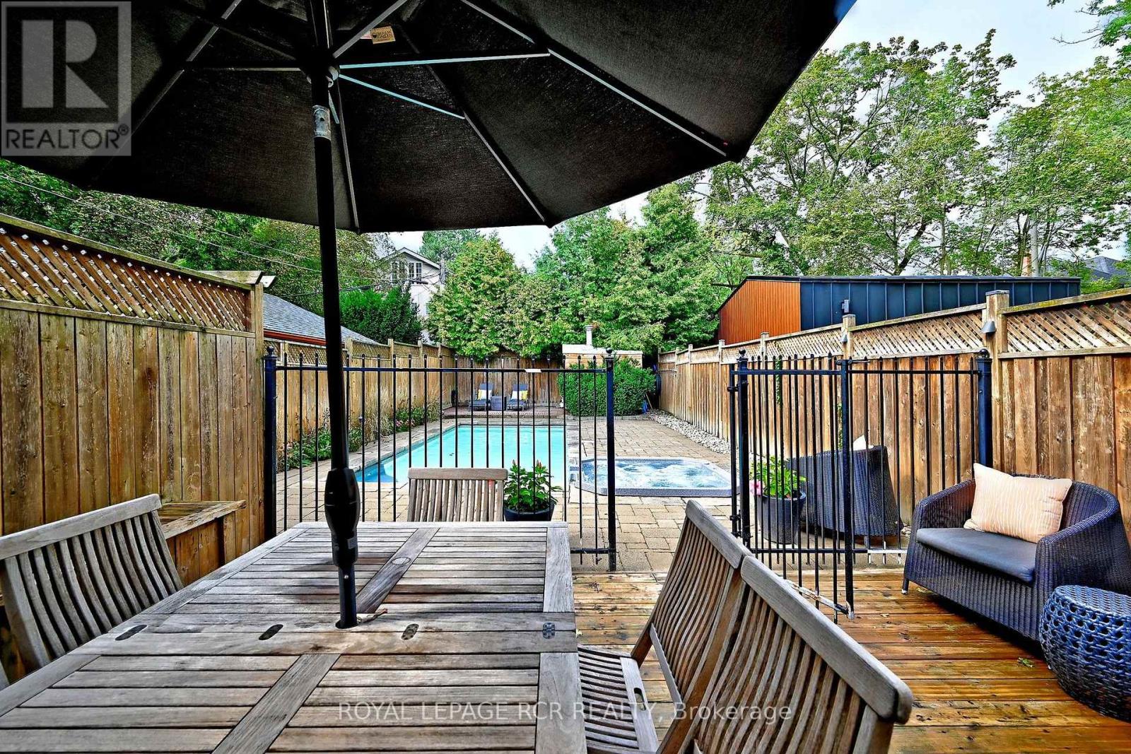 214 Briar Hill Avenue, Toronto, Ontario M4R 1J2 - Photo 37 - C13741056