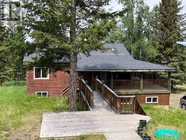 6108 Lone Butte Horse Lake Road, 100 Mile House, British Columbia  V0K 1X3 - Photo 2 - R3161392