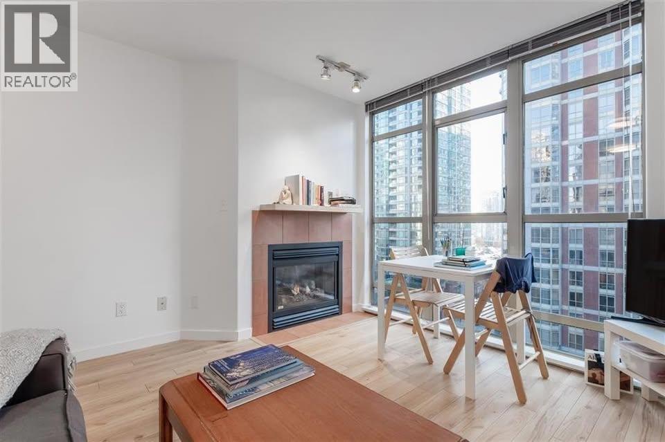 807 819 HAMILTON STREET, vancouver, British Columbia