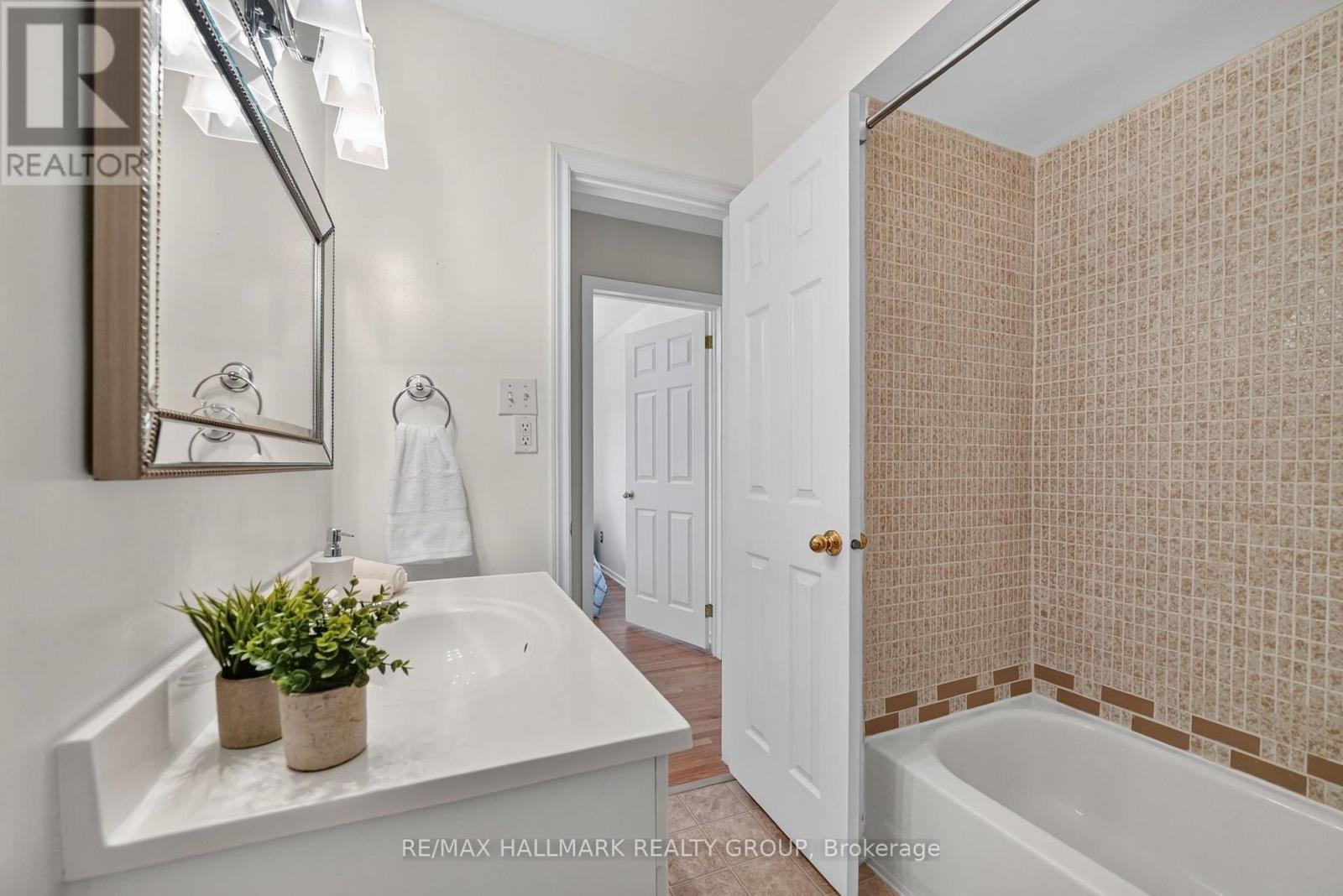 157 Lacroix Avenue, Ottawa, Ontario  K1E 1K2 - Photo 21 - X13743592