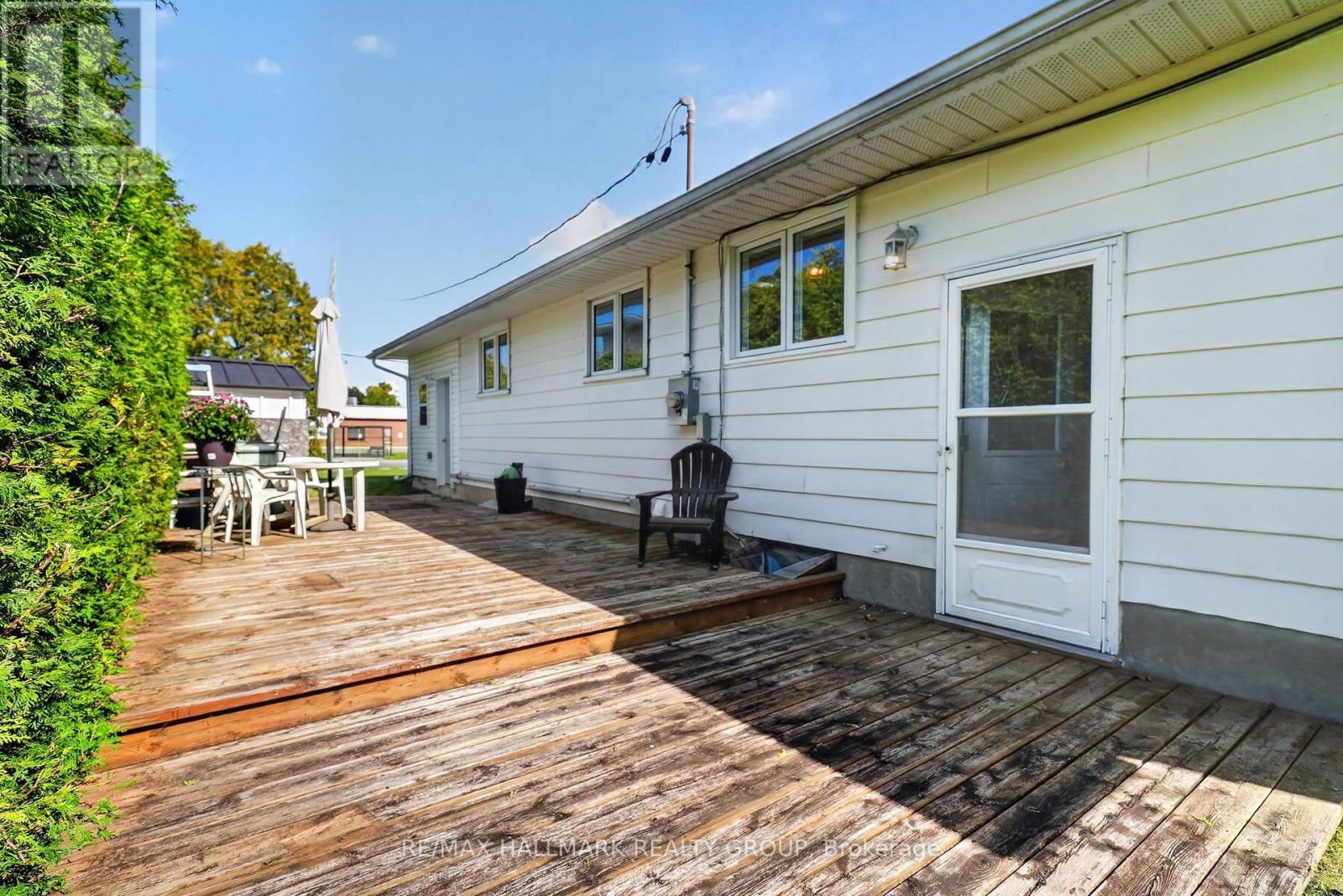 157 Lacroix Avenue, Ottawa, Ontario  K1E 1K2 - Photo 30 - X13743592