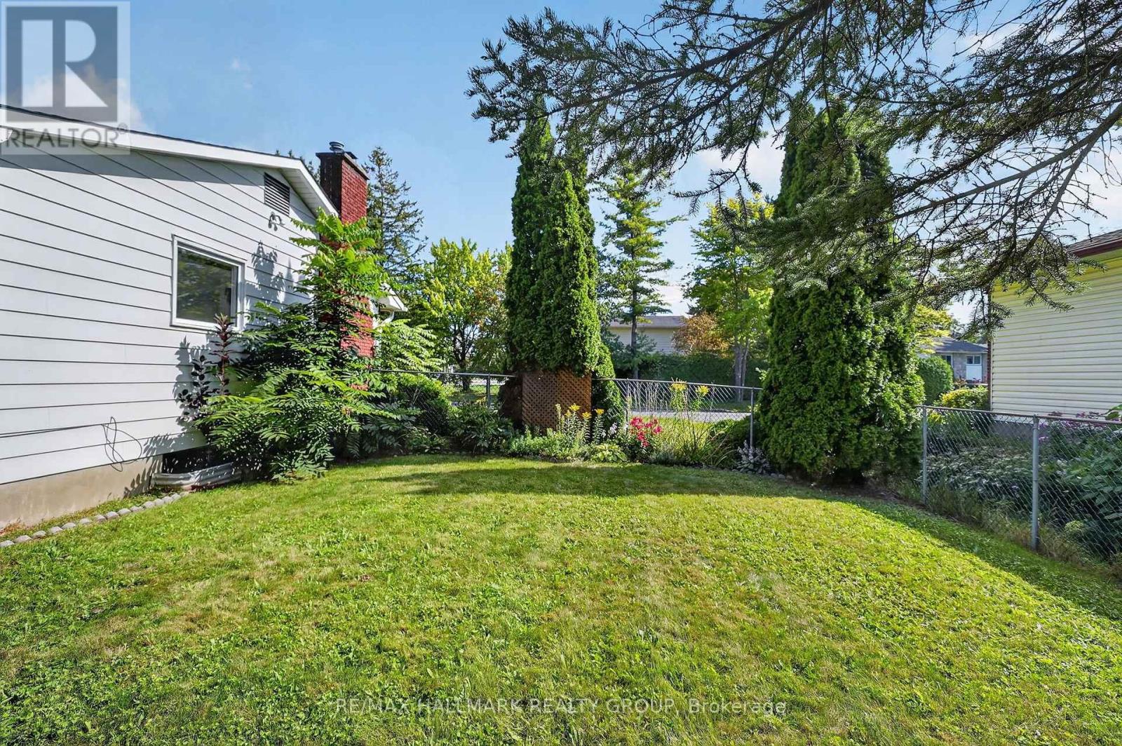 157 Lacroix Avenue, Ottawa, Ontario  K1E 1K2 - Photo 34 - X13743592