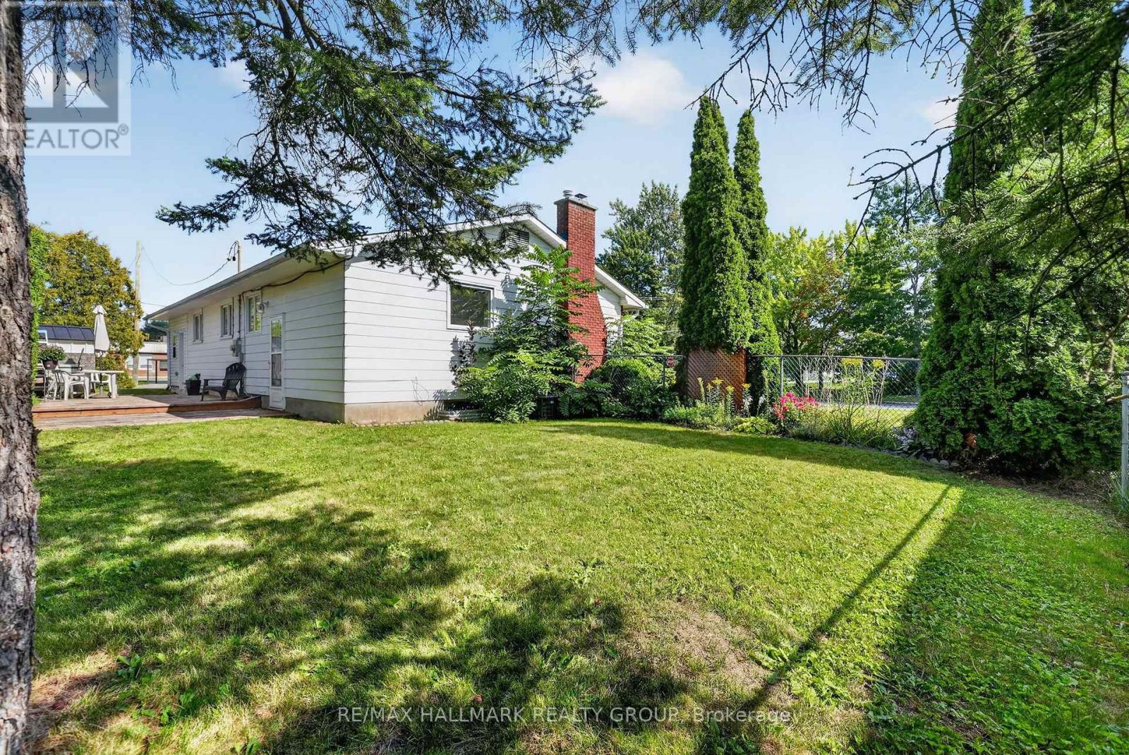 157 Lacroix Avenue, Ottawa, Ontario  K1E 1K2 - Photo 35 - X13743592