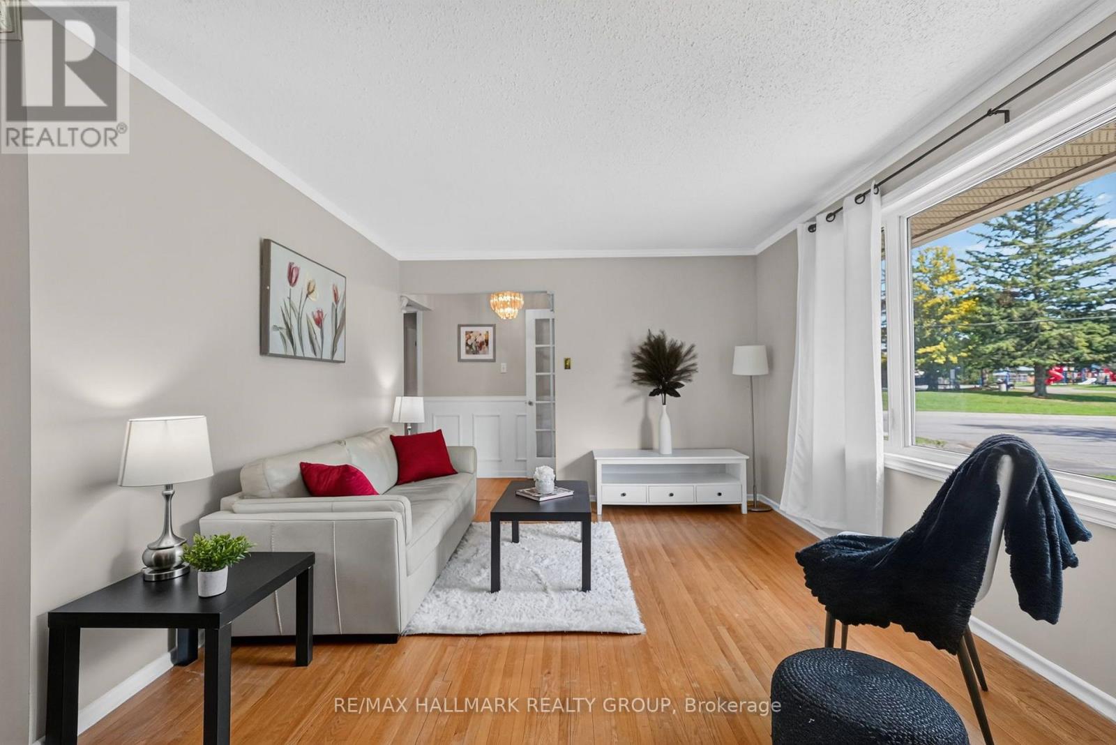 157 Lacroix Avenue, Ottawa, Ontario  K1E 1K2 - Photo 5 - X13743592
