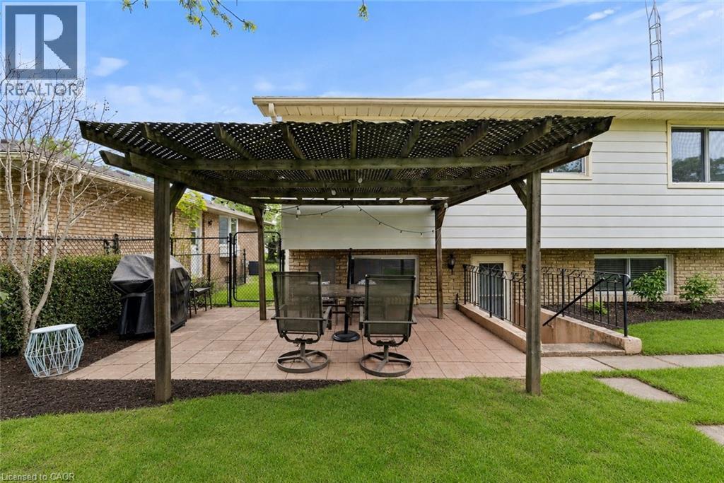 7 Ameer Drive, St. Catharines, Ontario  L2N 3S9 - Photo 4 - 40860526
