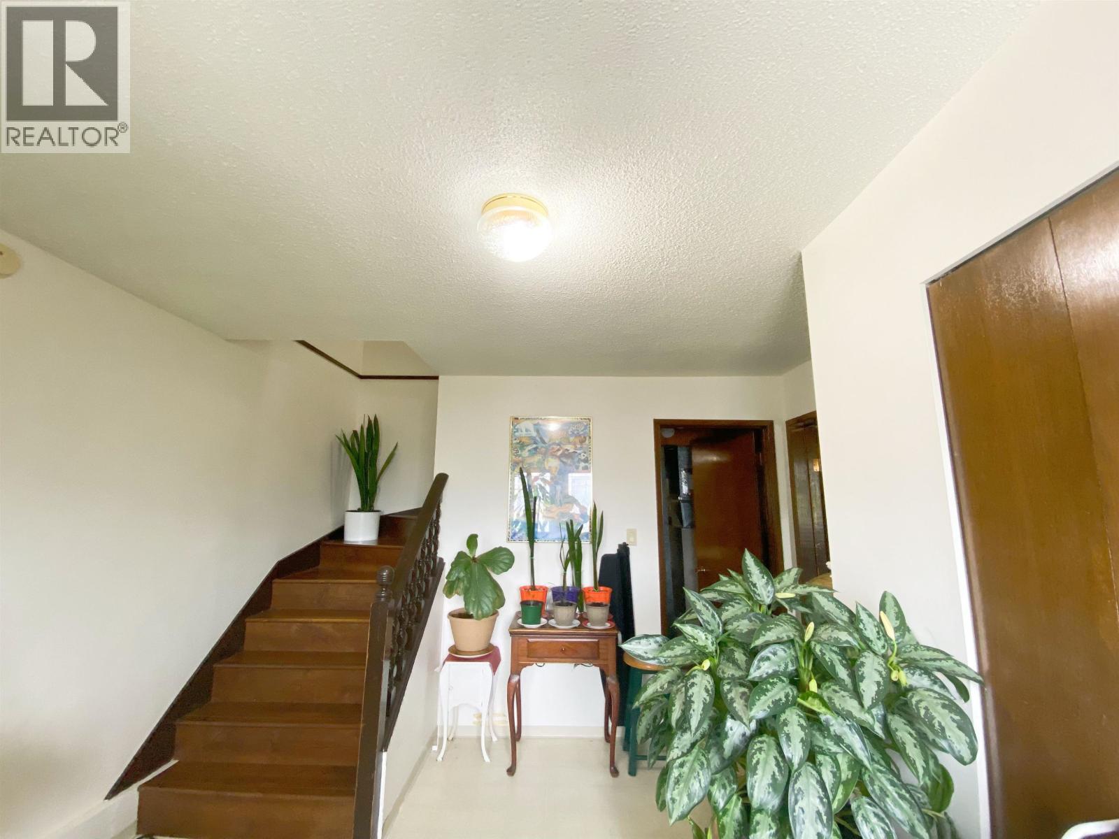 11251 Seaport Avenue, Richmond, British Columbia  V7A 3C7 - Photo 3 - R3160102