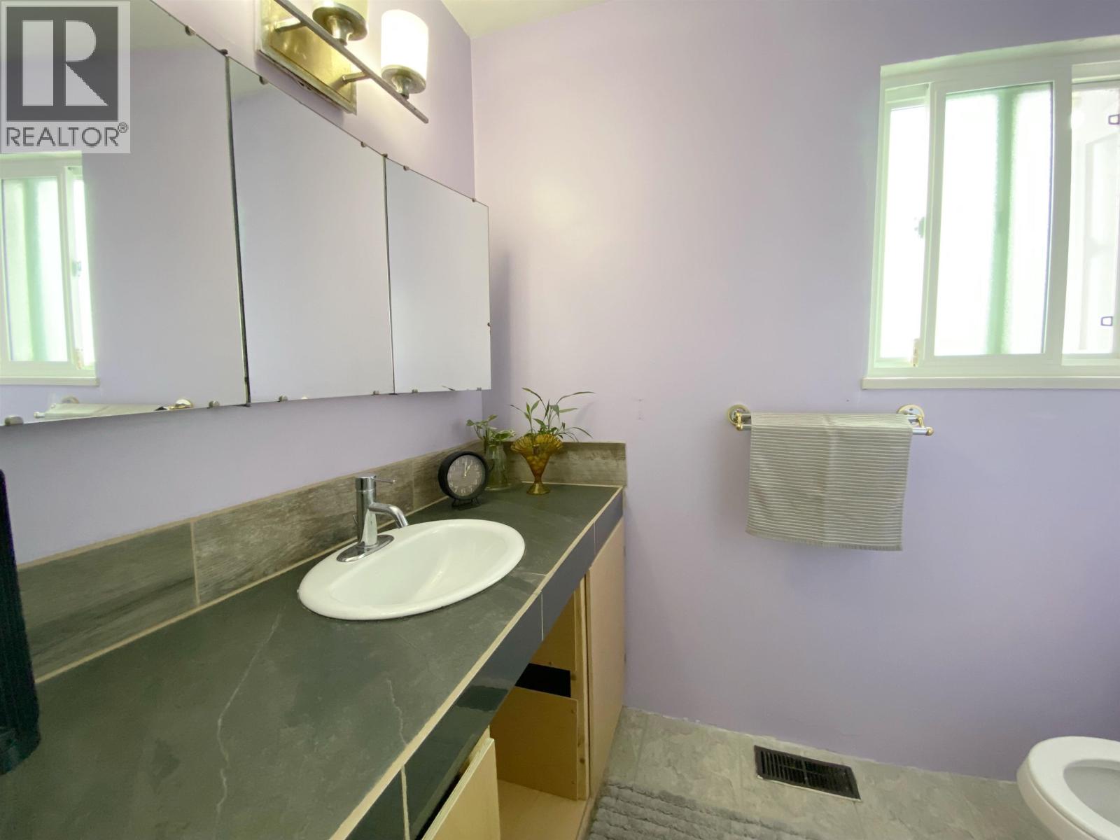 11251 Seaport Avenue, Richmond, British Columbia  V7A 3C7 - Photo 19 - R3160102