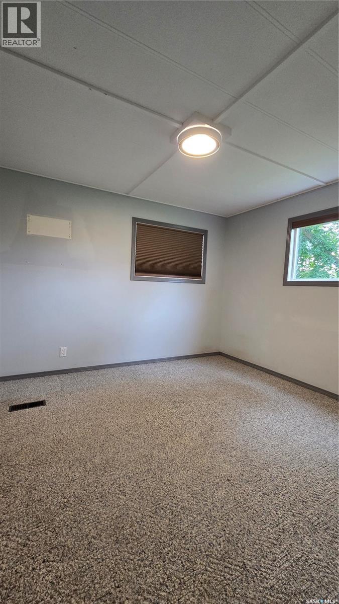 415 Third Street, Glen Ewen, Saskatchewan  S0C 1C0 - Photo 10 - SK047501
