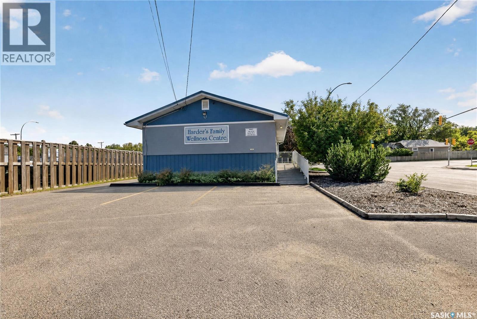 1226 22nd Street W, Saskatoon, Saskatchewan  S7M 0S7 - Photo 3 - SK047253