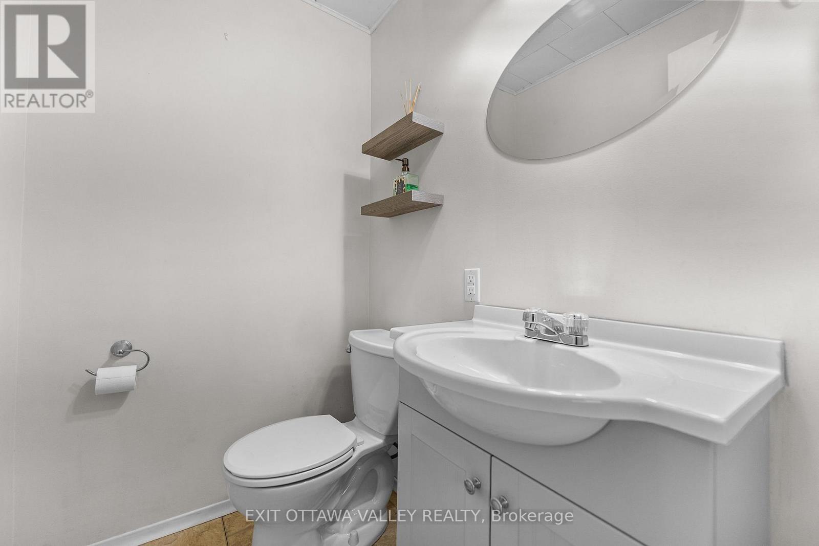 38922 41 Highway, Laurentian Valley, Ontario  K8A 6W4 - Photo 20 - X13743660